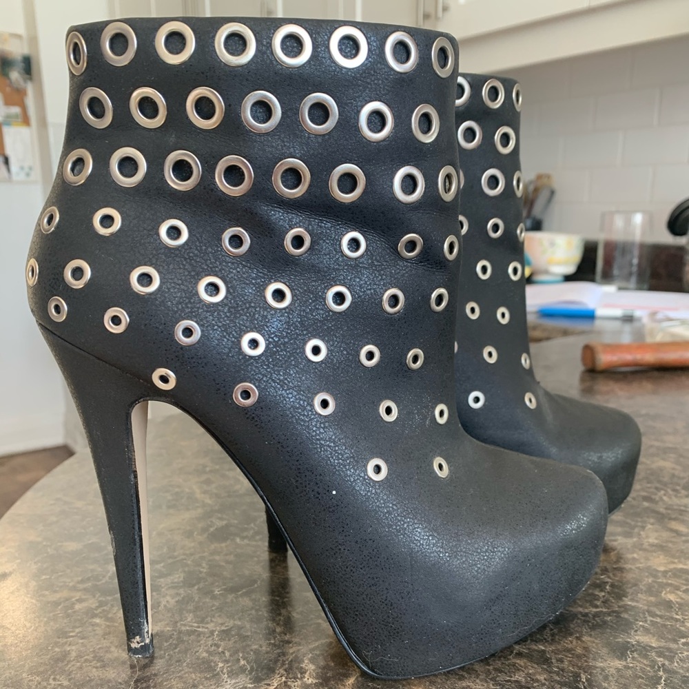 Aldo platform ankle booties with studs